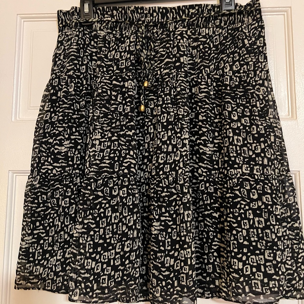 LOFT Black and Cream A-Line Skirt